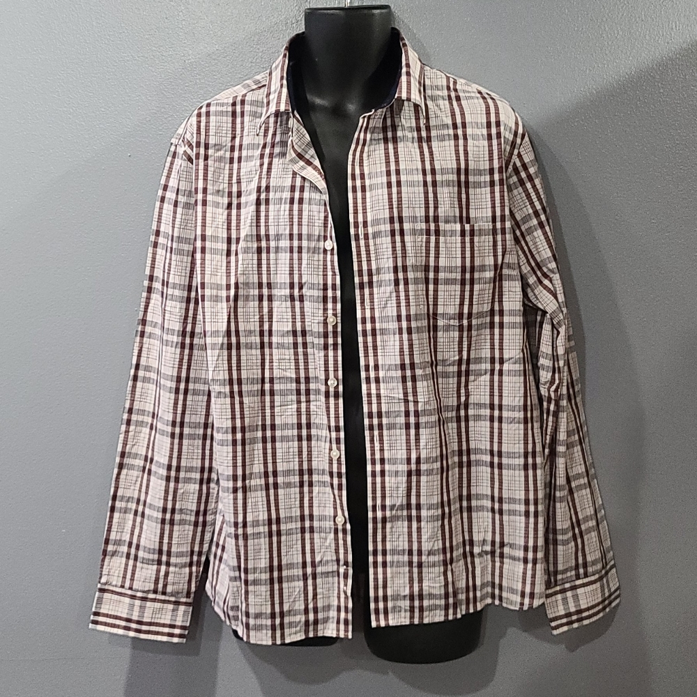 Van Heusen Long Sleeve Button Down Shirt